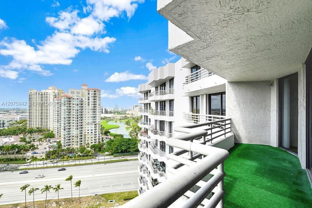 3300 NE 191st St , Unit LP03, Aventura, FL 33180 Photo