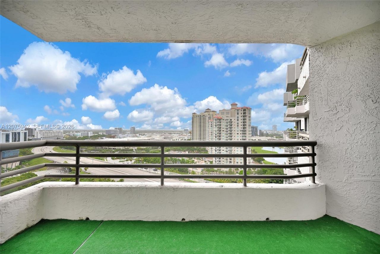 3300 NE 191st St, Unit LP03, Aventura, FL 33180 Photo