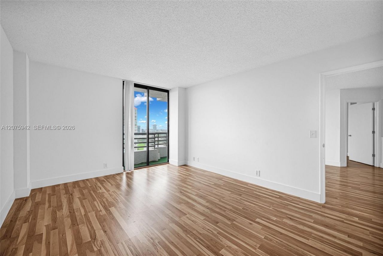 3300 NE 191st St, Unit LP03, Aventura, FL 33180 Photo