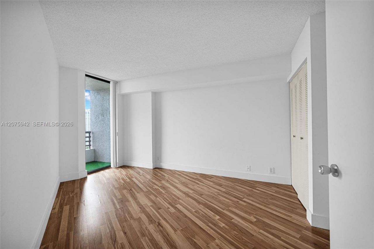 3300 NE 191st St, Unit LP03, Aventura, FL 33180 Photo