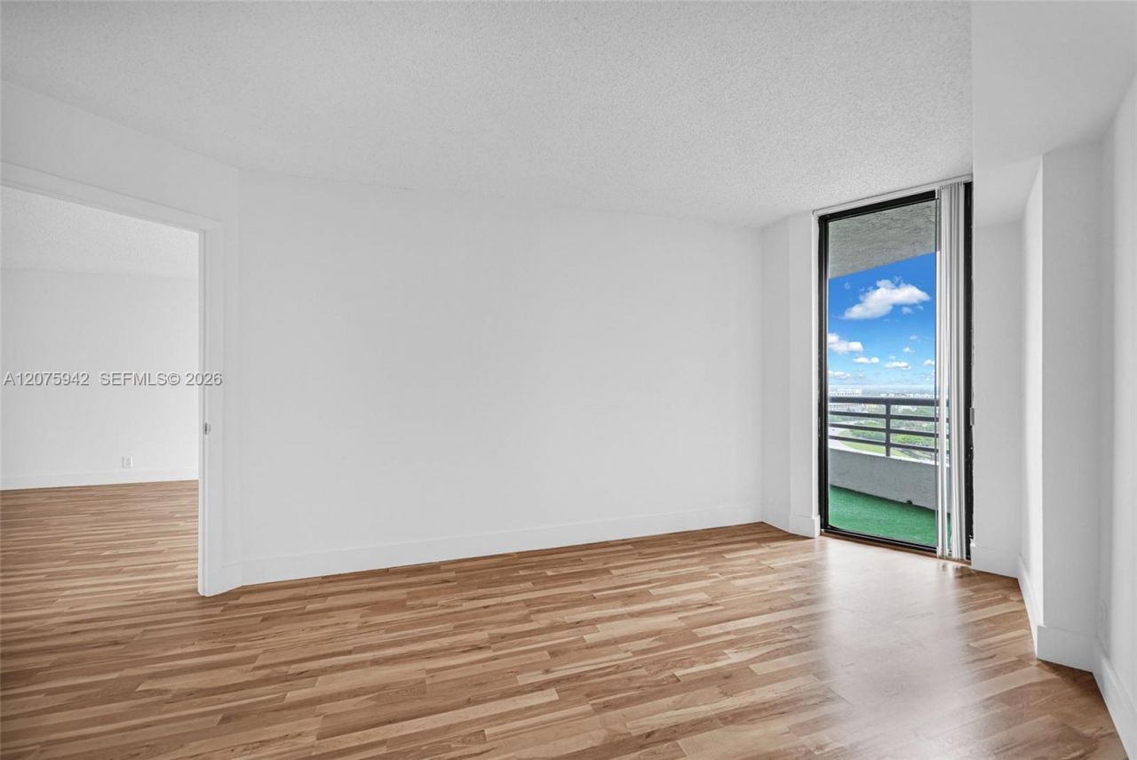 3300 NE 191st St, Unit LP03, Aventura, FL 33180 Photo