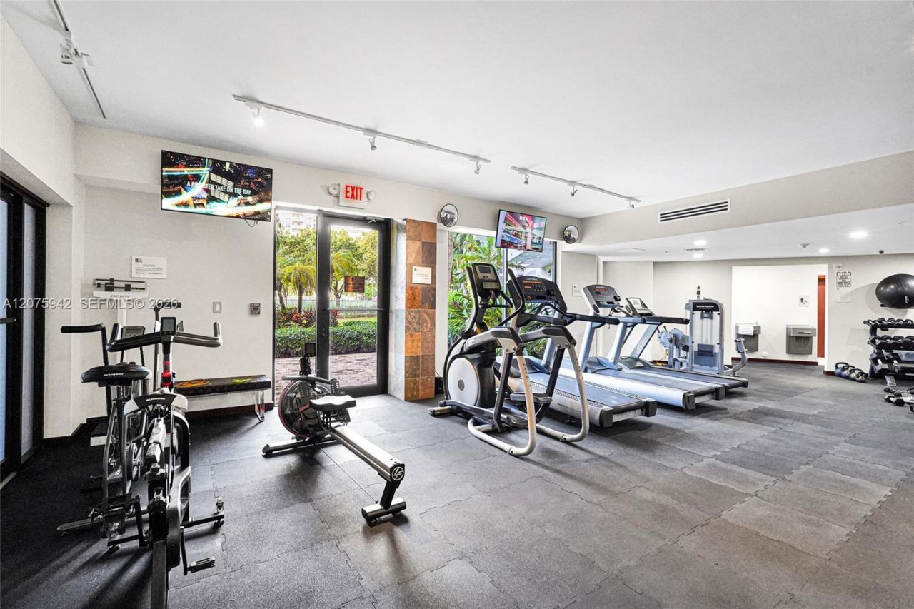 3300 NE 191st St, Unit LP03, Aventura, FL 33180 Photo