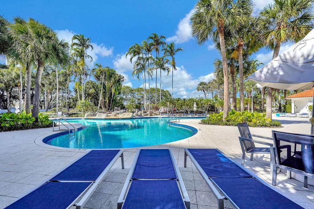 3300 NE 191st St , Unit LP03, Aventura, FL 33180 Photo
