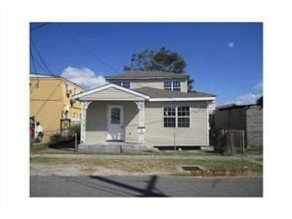 1428 PALFREY Street , Gretna, LA 70053