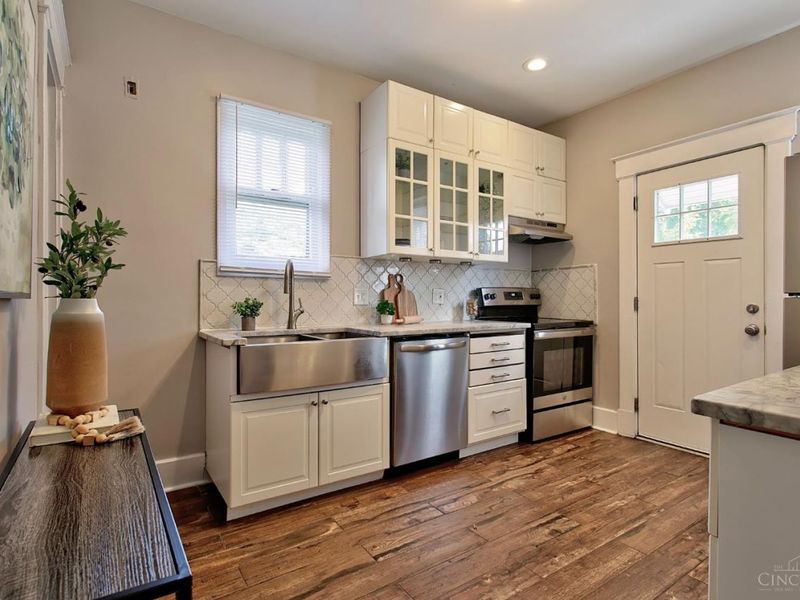 7228 Plainfield Road, Deer Park, OH 45236 Photo 6