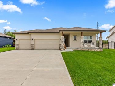 10452 S 113th Street, Papillion, NE 68046