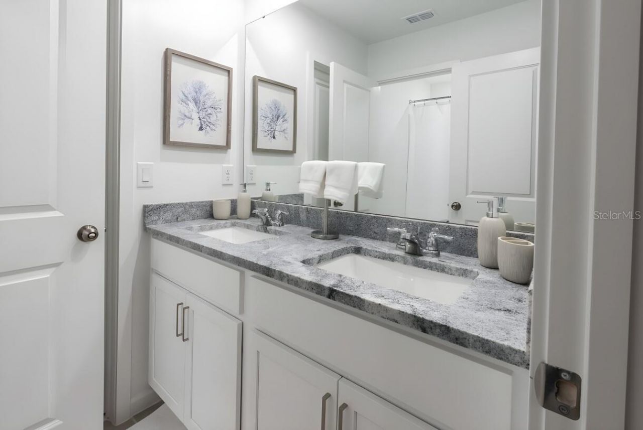 9199 Breeze Mist Terrace, Davenport, FL 33897 Photo