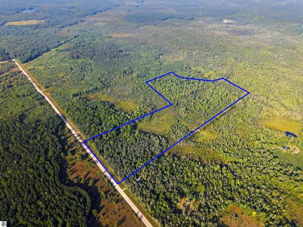 3288 Wheeler Lake Road NE, Kalkaska, MI 49646