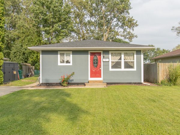 705 Fremont Road , Valparaiso, IN 46385