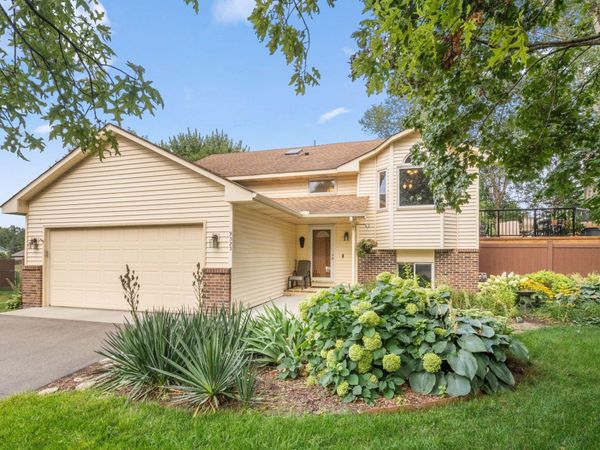 9323 S Jareau Avenue, Cottage Grove, MN 55016