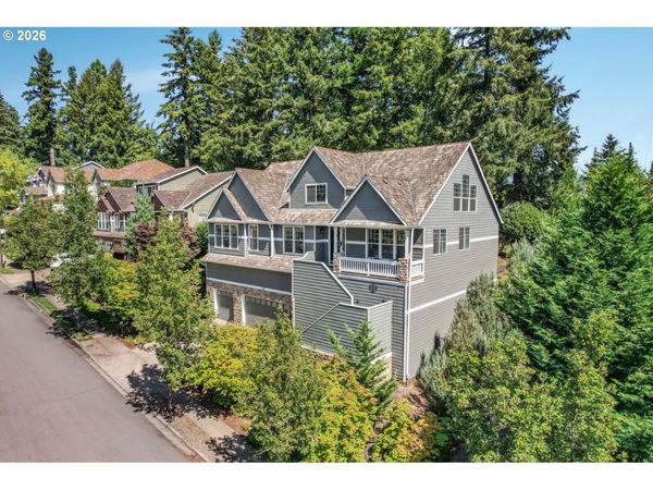 2311 FALCON DR, West Linn, OR 97068