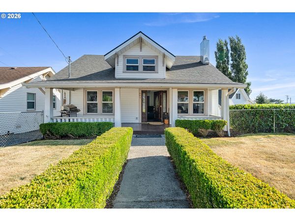 207 CYPRESS AVE, Garibaldi, OR 97118