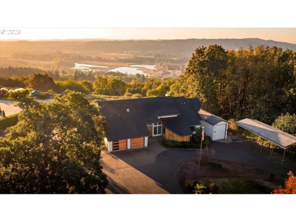 4000 EOLA NW DR, Salem, OR 97304