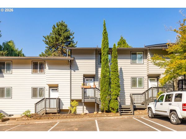 29750 SW COURTSIDE DR, Unit 5, Wilsonville, OR 97070