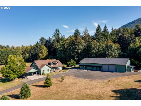 61216 E HIGHWAY 26, Sandy, OR 97055