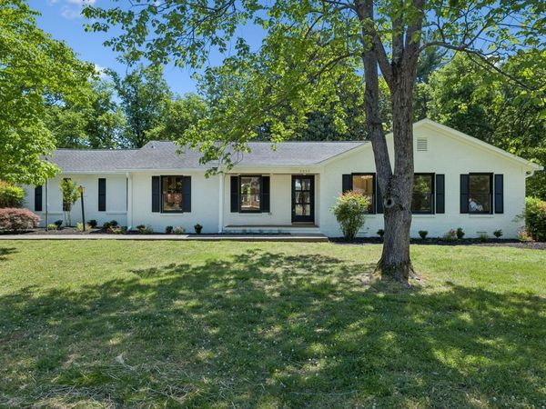 2250 Wiltshire Dr , Murfreesboro, TN 37129