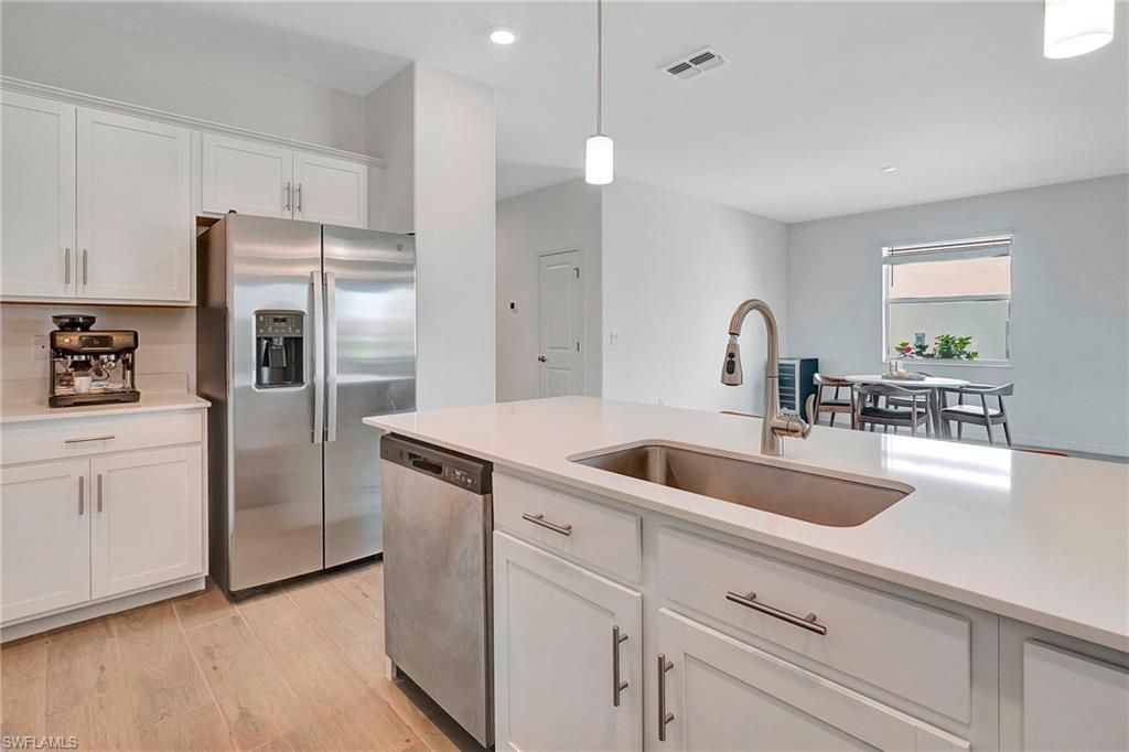 2301 Avocado Ln, Naples, FL 34120 Photo
