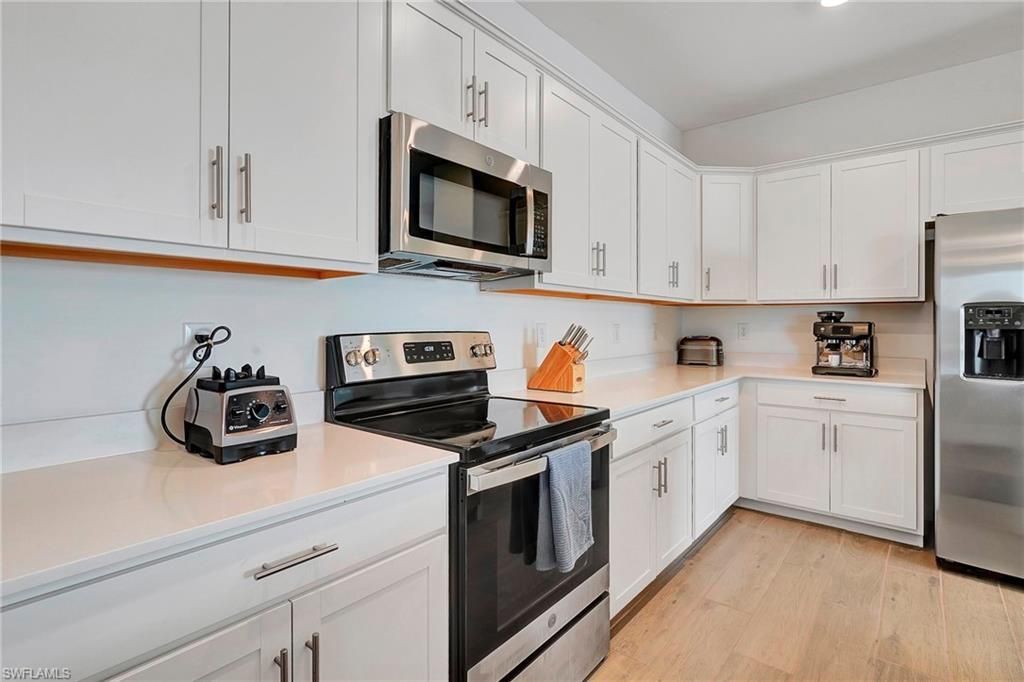 2301 Avocado Ln, Naples, FL 34120 Photo