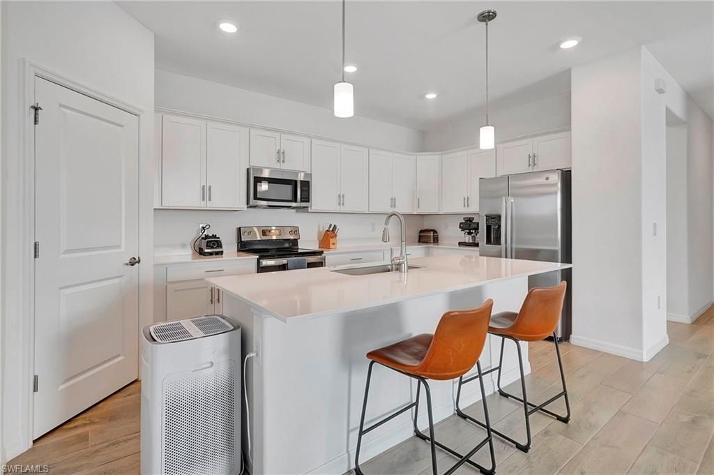 2301 Avocado Ln, Naples, FL 34120 Photo