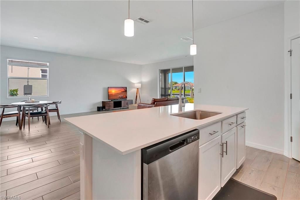 2301 Avocado Ln, Naples, FL 34120 Photo
