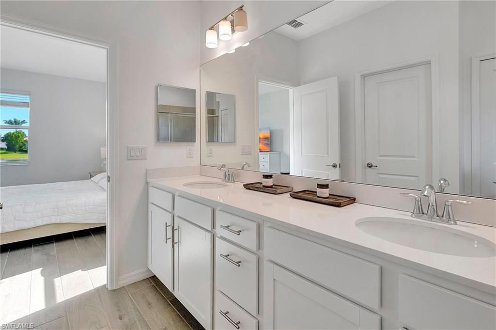 2301 Avocado Ln, Naples, FL 34120 Photo