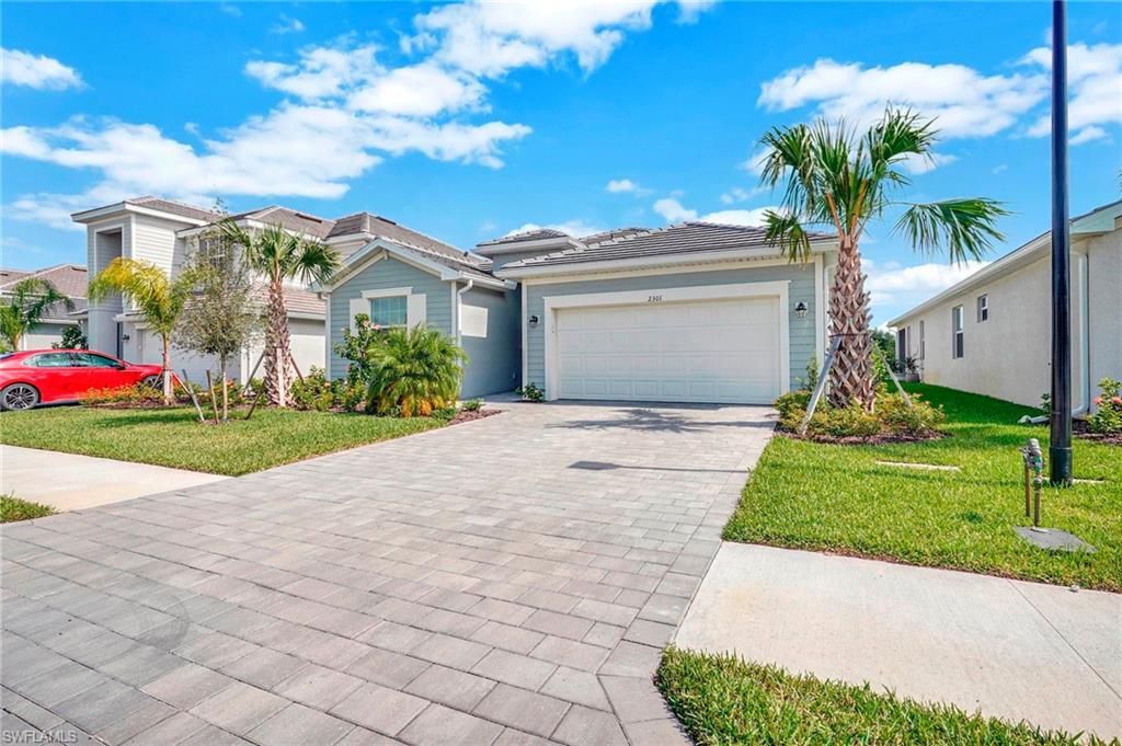 2301 Avocado Ln, Naples, FL 34120 Photo