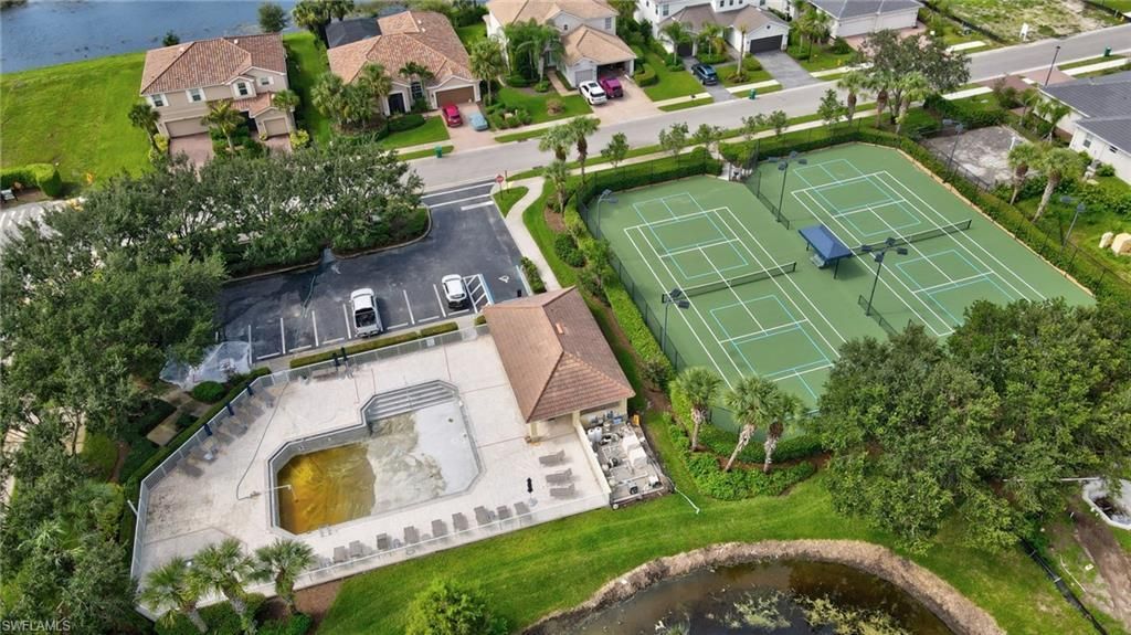 2301 Avocado Ln, Naples, FL 34120 Photo