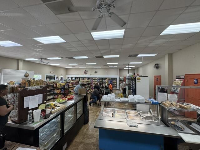 Turnkey Convenience Store, Sebring, FL 33876 Photo