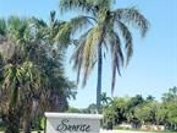 4025 N NOB HILL Road, Unit 205, Sunrise, FL 33351
