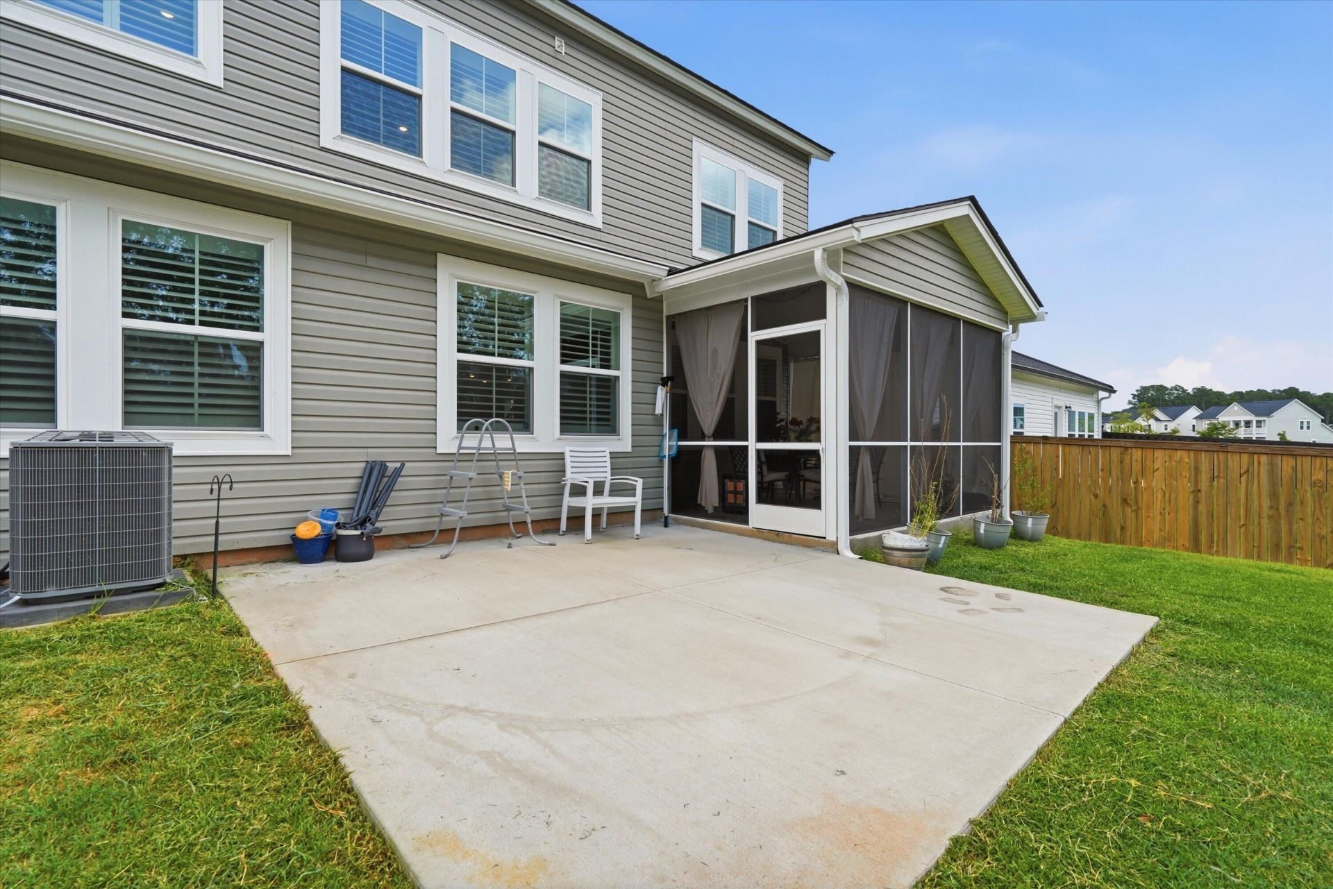 94 Red Bluff Street Photo 50