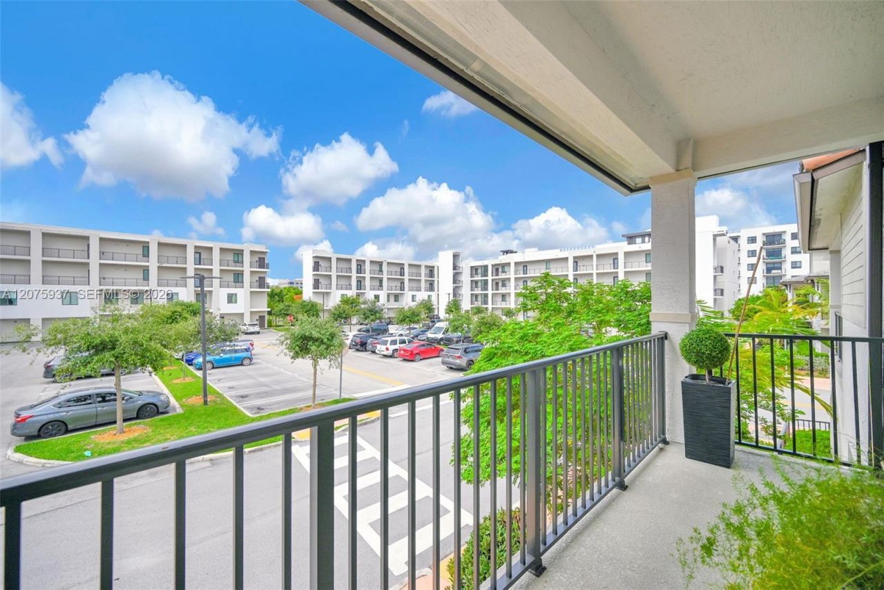 4256 NW 83rd Ave , Doral, FL 33166 Photo