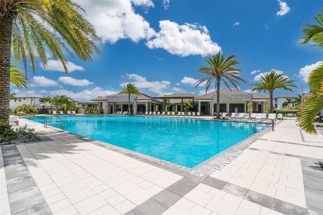4256 NW 83rd Ave , Doral, FL 33166 Photo