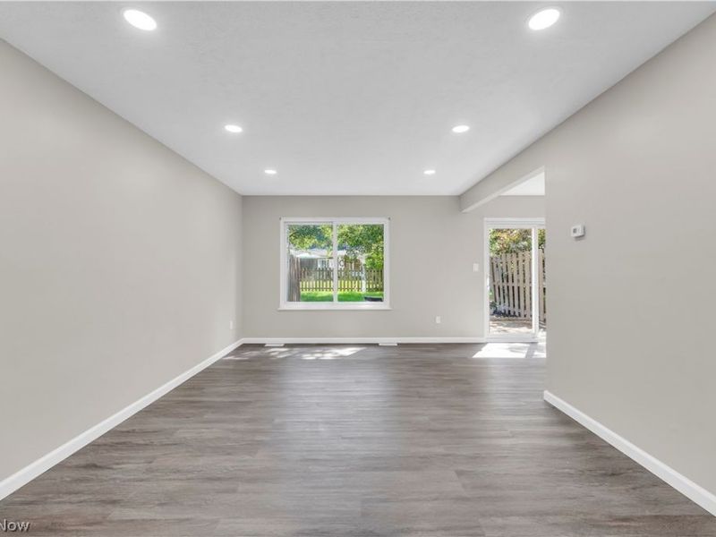 26613 N Park Boulevard, Olmsted Falls, OH 44138 Photo 11