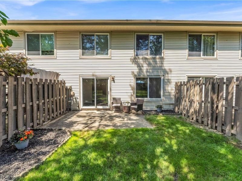 26613 N Park Boulevard, Olmsted Falls, OH 44138 Photo 32