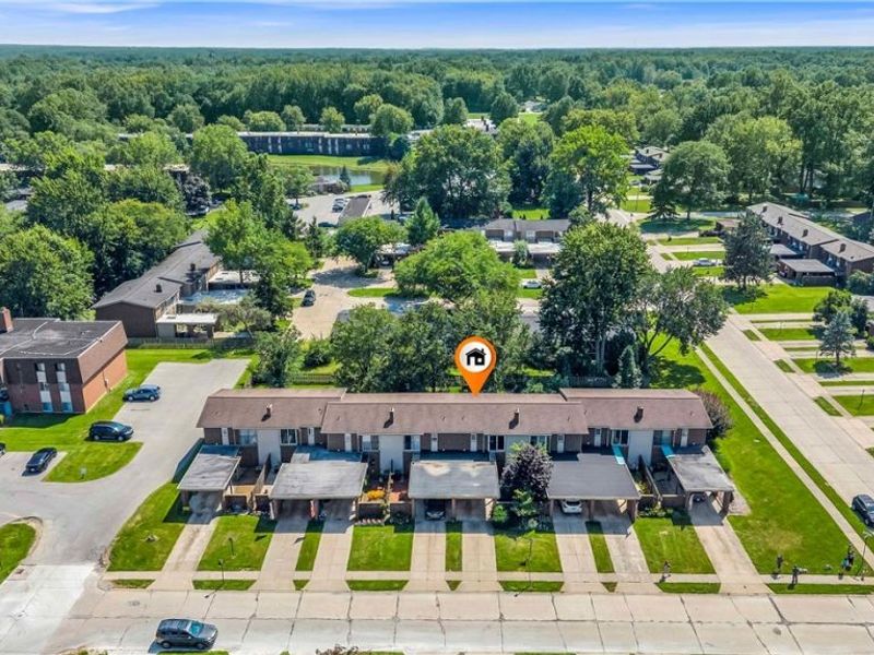 26613 N Park Boulevard, Olmsted Falls, OH 44138 Photo 34