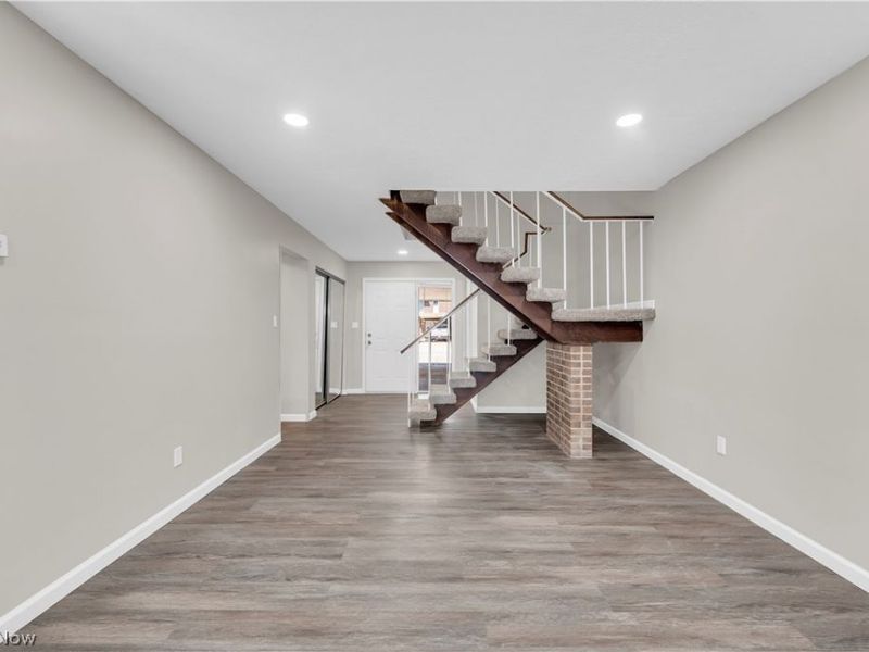 26613 N Park Boulevard, Olmsted Falls, OH 44138 Photo 4