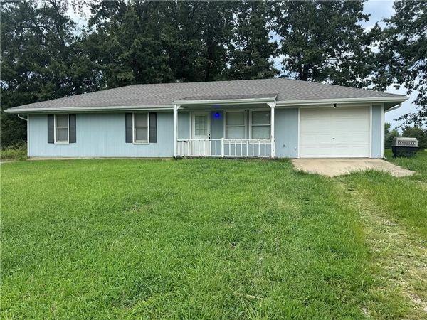31228 Highridge Drive, Excelsior Springs, MO 64024
