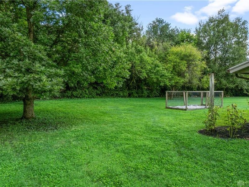 8695 Hide A Way Lane, Washington Township, OH 45458 Photo 4