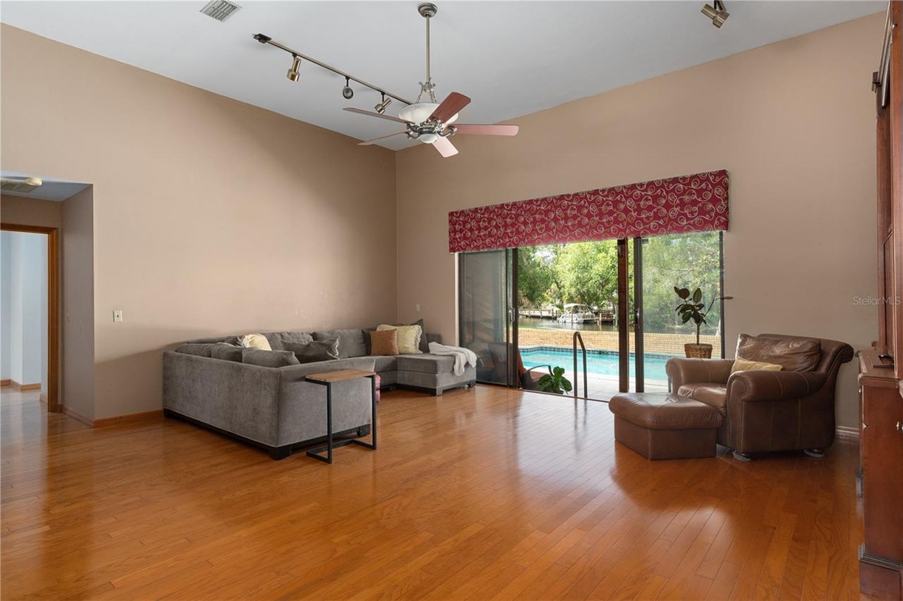 11649 W Clubview Drive , Homosassa, FL 34448 Photo