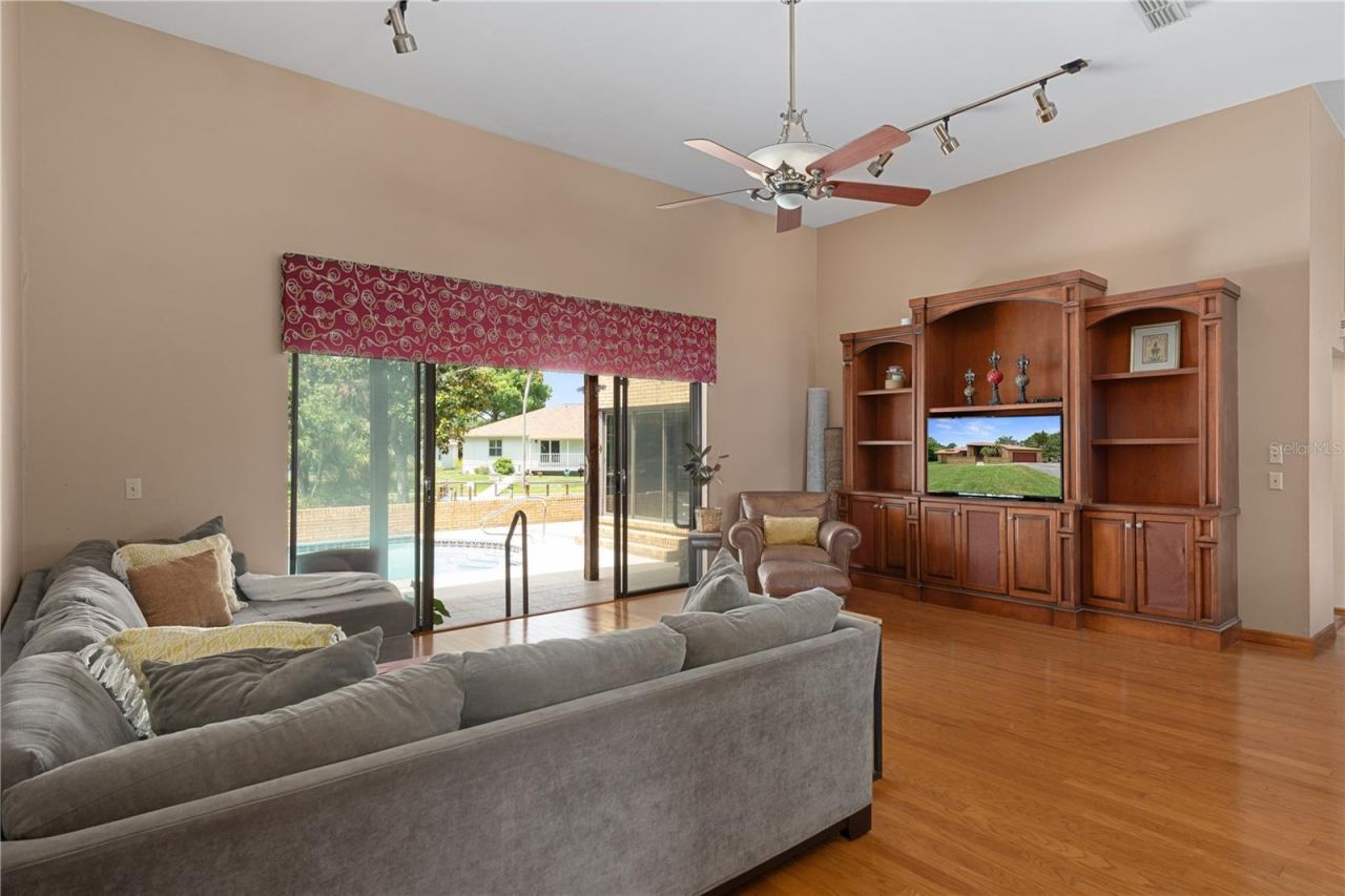 11649 W Clubview Drive , Homosassa, FL 34448 Photo