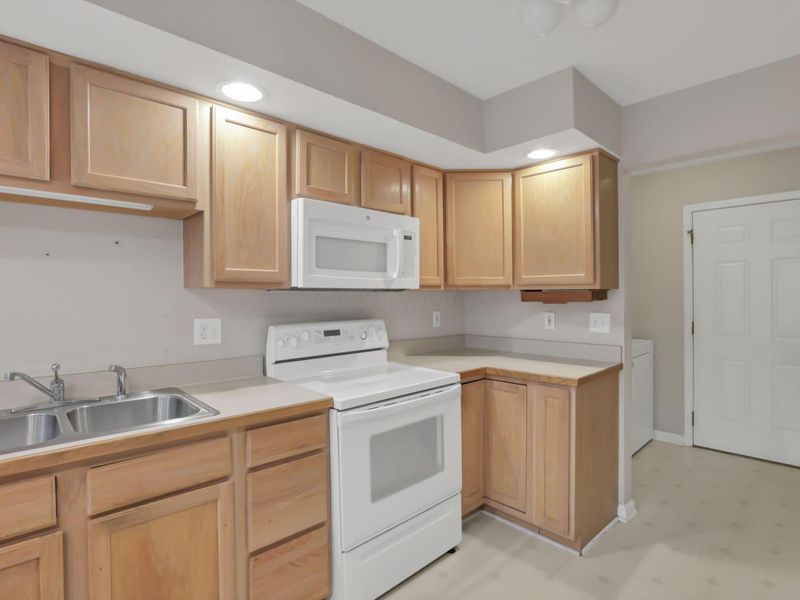 5530 Brighton Hill Lane , Dublin, OH 43016 Photo 8