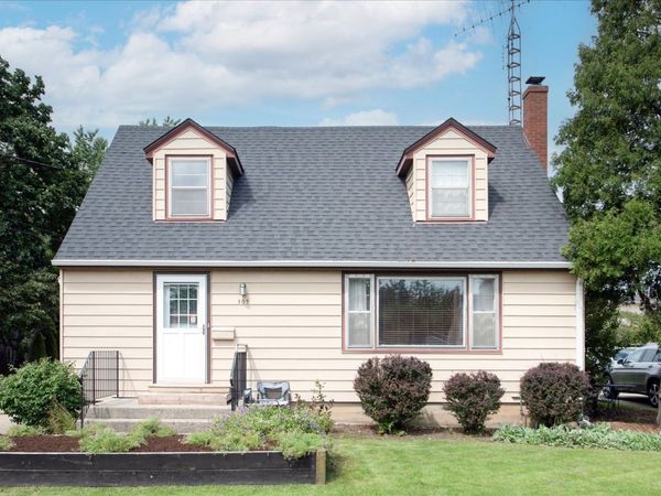 309 E Sunset Place, DeKalb, IL 60115