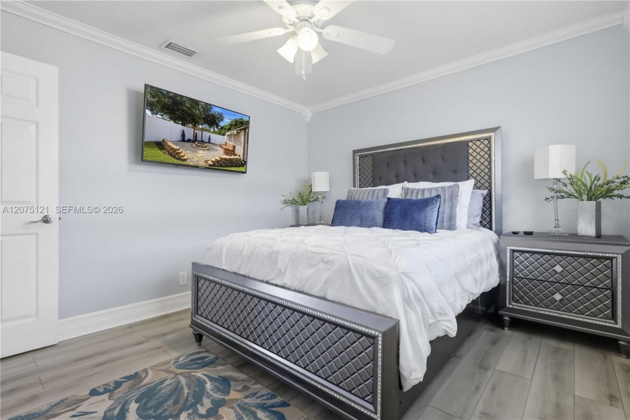 6620 SW 6th St , Pembroke Pines, FL 33023 Photo