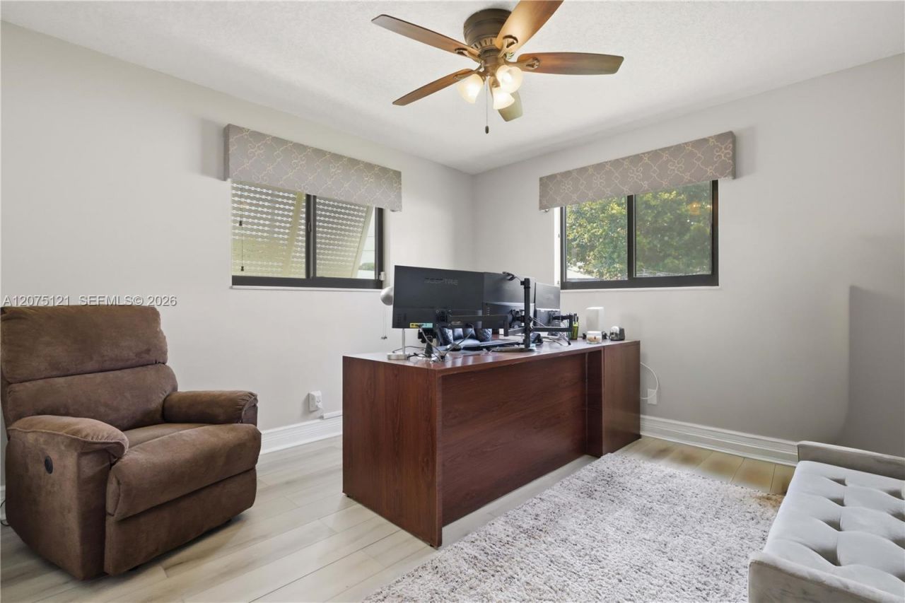 6620 SW 6th St , Pembroke Pines, FL 33023 Photo