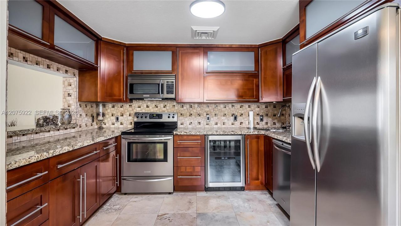 2005 Ocean Walk Ter , Lauderdale by the Sea, FL 33062 Photo