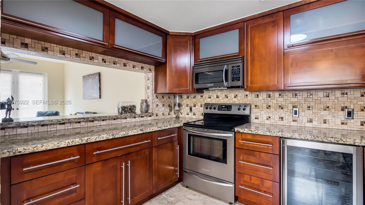 2005 Ocean Walk Ter , Lauderdale by the Sea, FL 33062 Photo