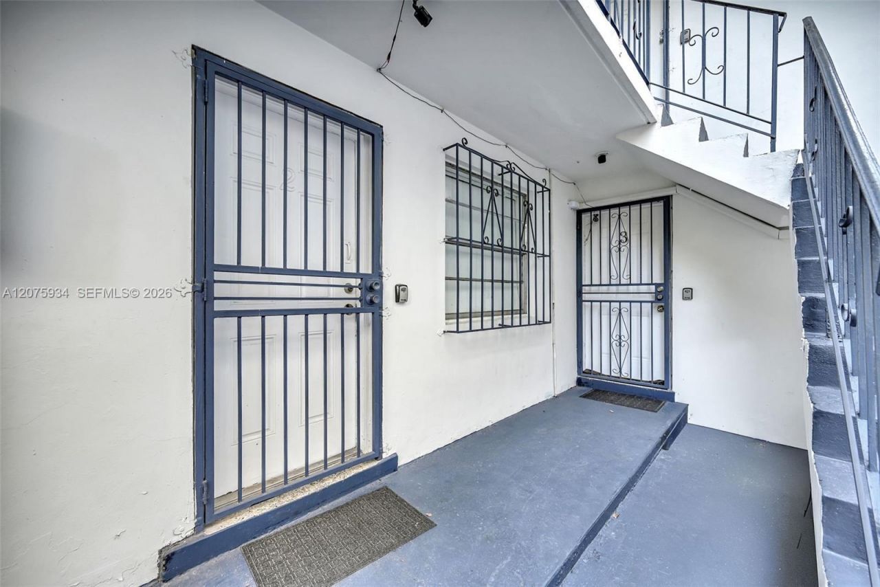 641 NW 2nd St , Miami, FL 33128 Photo