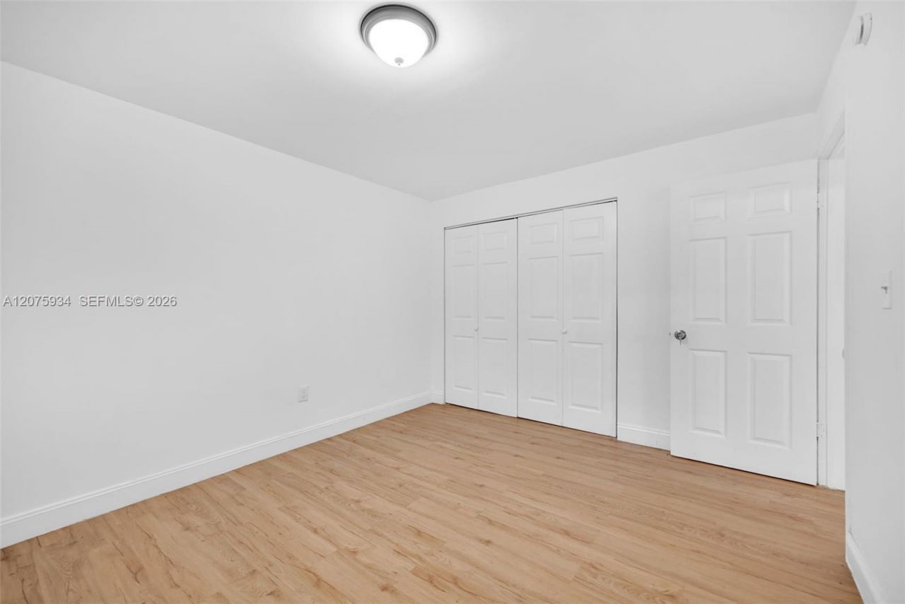 641 NW 2nd St , Miami, FL 33128 Photo