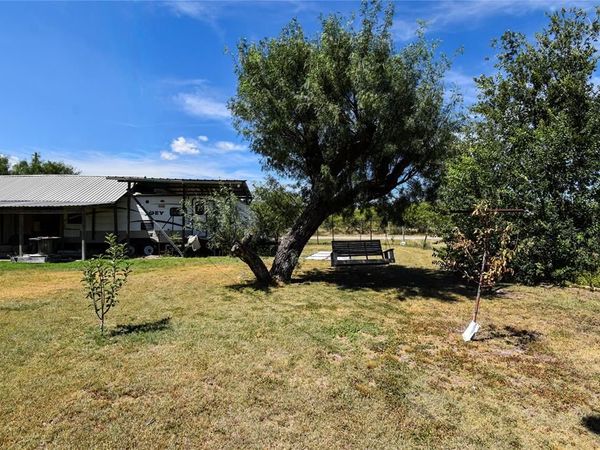 420 Maddox , Eden, TX 76837