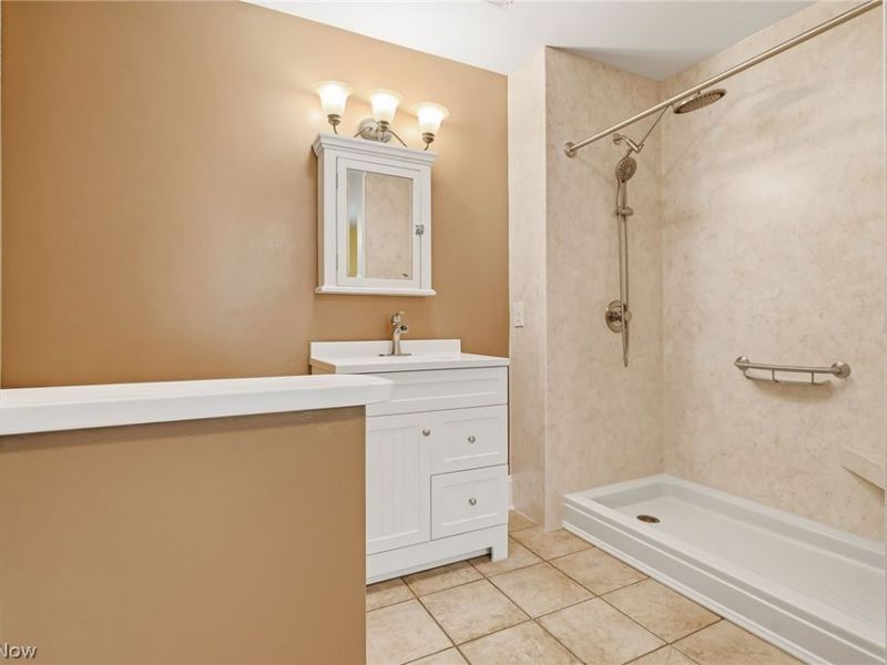 11602 Jennings Road NE, Alliance, OH 44601 Photo 12